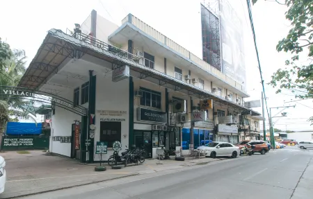 RedDoorz @ Casa Buena Dormitel Davao City