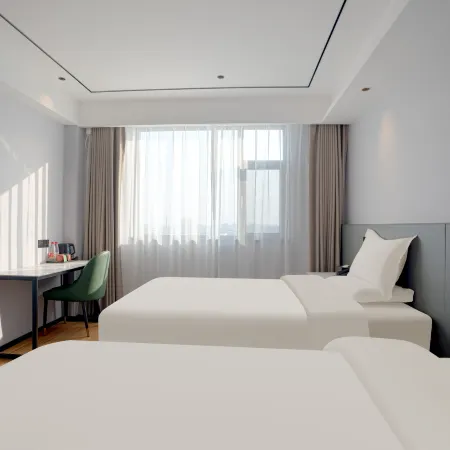 Green Tree Inn Express Hotel (Linyi Hedong Langya Ancient City Branch)