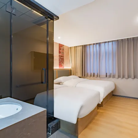Jingman Zhilv Hotel (Houhai Branch of Jishuitan Hospital, Xinjiekou, Beijing) Отели рядом с достопримечательностью «Станция метро Pinganli»