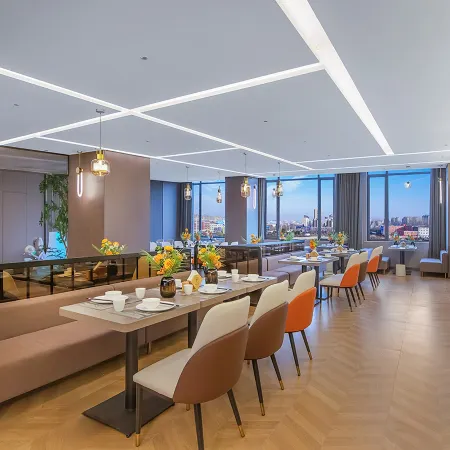 Ease Hotel · Zhi (Xiping, Zhumadian)