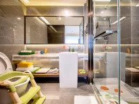 LONG YUE Hotel (Chengdu Jianshe Road) Hotels near Chenghua