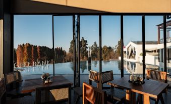 RIGHT BANK RESORT HOTEL