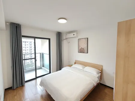 Xintou Haiyu Serviced Apartment (Fuzhou Huashan Hospital Wanshou Subway Station) Отели рядом с достопримечательностью «Civil And Military Shashuiku»