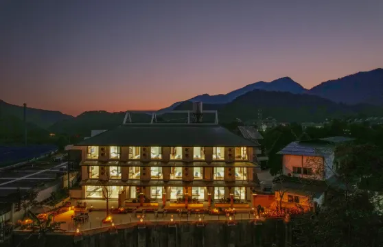 阿蓮雅·林棲雨林度假酒店（西雙版納勐臘縣望天樹景區店）