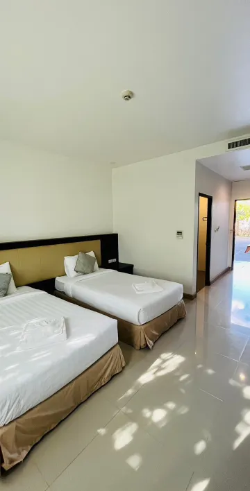 ห้องสุพีเรียร์ เตียงคู่ ชั้น 1 ติดสระว่ายน้ำ