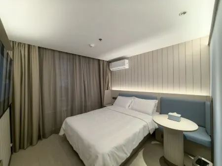 HanTing Hotel (Songyuan Railway Station Guo'erluosi Avenue)