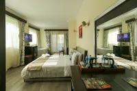 Pyramid Edge Hotel & Exclusive Pyramids View Rooftop