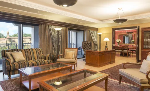 CT Hotel - Homestays