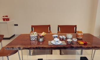 The Silent Time Holiday House