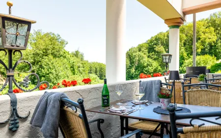 AKZENT-Waldhotel Rheingau Отели рядом с достопримечательностью «Johannisberg Castle»