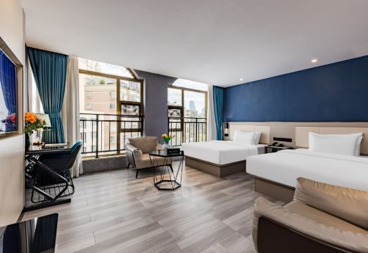 테이스트 더 스페이스 호텔