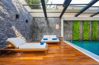 Lexia Hotels - Pool