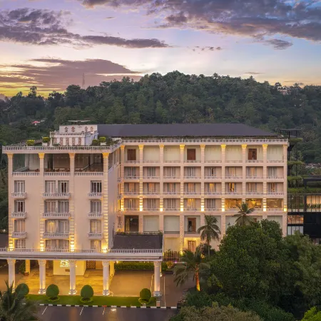 The Golden Crown Hotel
