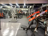 Qifengxuan Apartment Homestay (Nanhu Square Branch, Yueyanglou District) - Pools