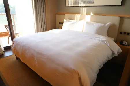 Yulin Jolie Vue Bontique Hotel（Kra Bay and Garden Expo Garden）