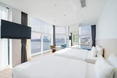 Gwanganli Hotel Ocean View Hotel di Pantai Gwanganri  / Suyoung-gu