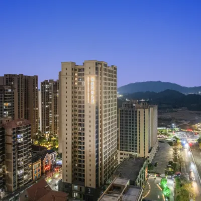 폴튼 인터내셔널 아파트먼트 (칭위안 칭청구 정부 폴리 플라자 브랜치) 칭위안 직업기술대학 주변 호텔