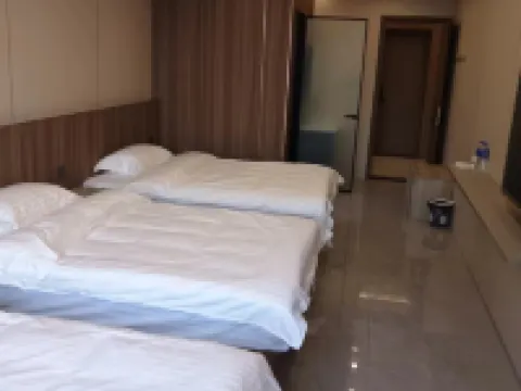 Yibaijia Express Hotel Hotels in Beizhen