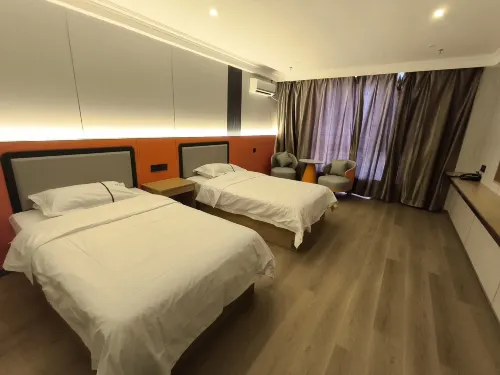 Erenhot Jingtai Hotel - Parkplatz