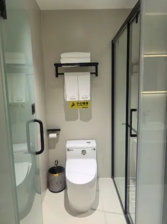 ANYUETINGQINGJUHOTEL Отели рядом с достопримечательностью «Yuquanguan Scenic Area»