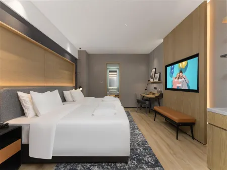 Park Inn by RadissonQuanzhou Ancient CityXintian City Square Отели рядом с достопримечательностью «Suyan Temple»