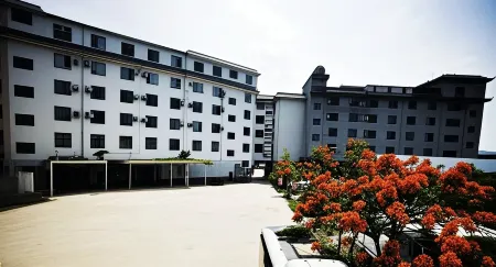 Honghe Business Hotel