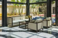 Mengzi Hailun City Garden Hotel (Nanhu Park New World Pedestrian Street)