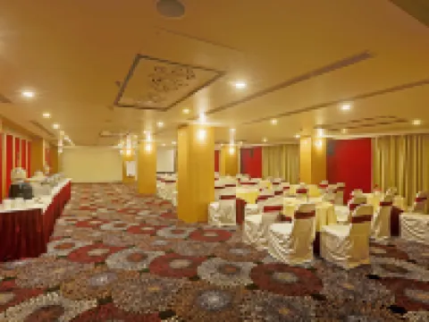 Vesta Grand Central Udaipur Hotels in Udaipur