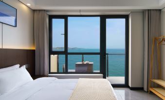 Dongfushan Dongle Shanzhuang