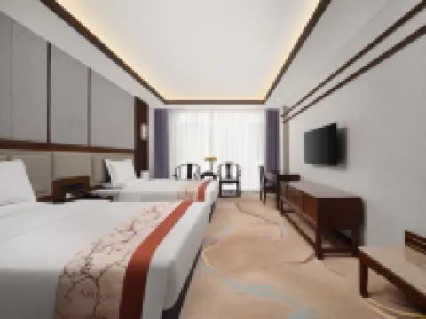 BanDe Hotel（Aletai Xuedu Airport Hotel）