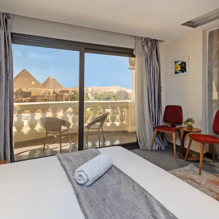 Pyramids Yard Hotel