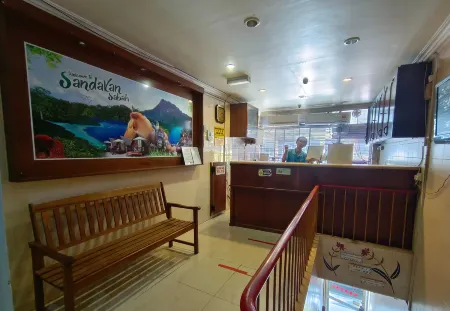 Hotel O Malaysia Hotel Отели рядом с достопримечательностью «Agnes Newton Keith Home»