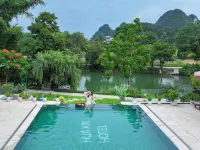 Yangshuo Huaxin Hotel Hotels near Julong Deep Pool