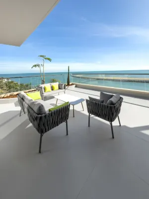 Huagang Seaside Steps B&B
