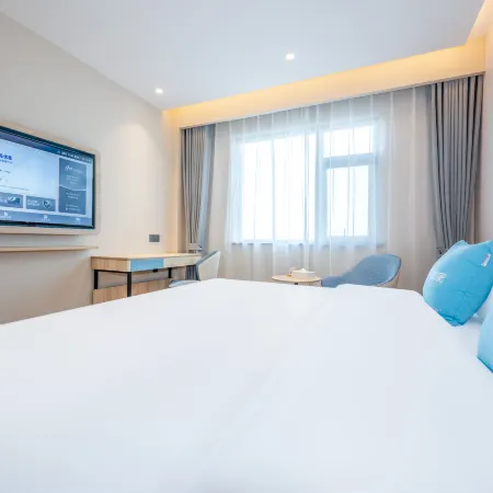 Home Inn Hotel • Neo (Huayin Huashan North High-Speed Railway Station)