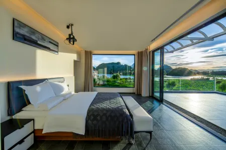 Xiangwang Lake View Vacation Homestay (Puzhehei Scenic Area Branch)