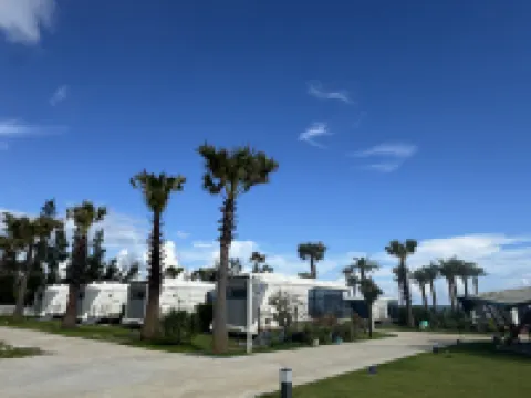 Qianhai Bay seaside Ambience Vacation Homes Hotels in Yangxi