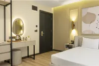 Fora Inn Lara - Business