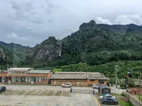 Zagana Cloudy Mountain Homesta