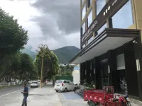 Song Feng Yayun · Tangquan (Chinese Ancient Qiangcheng Store) - Mountain View