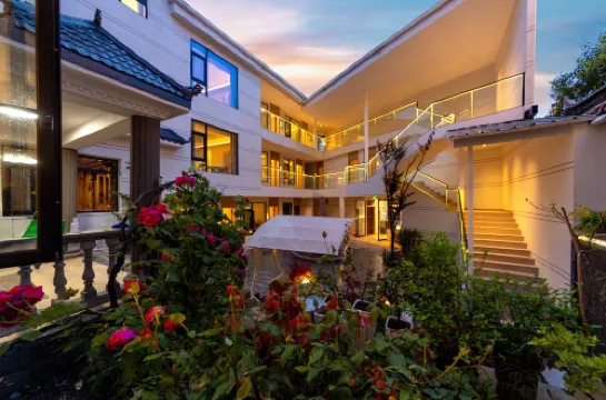 雲跡供氧民宿（香格里拉獨克宗古城店）