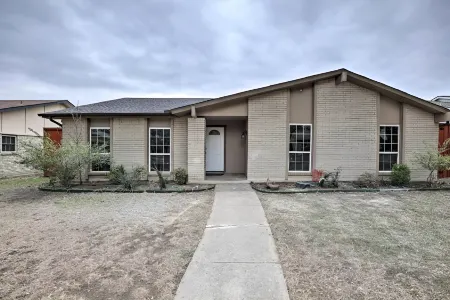 Collins Family-Friendly Texas Home with Private Pool!