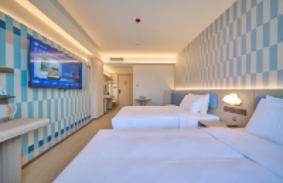 HanTing Hotel (Yanji Department Store Building)