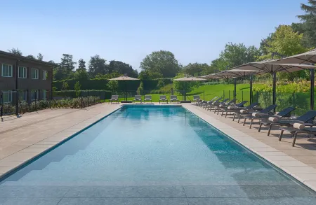 UNA HOTELS Bologna San Lazzaro Отели рядом с достопримечательностью «Museo Lamborghini»