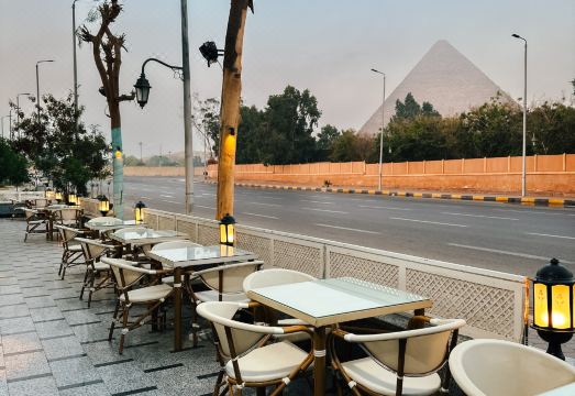 터쿼이즈 피라미드 뷰 호텔 외관