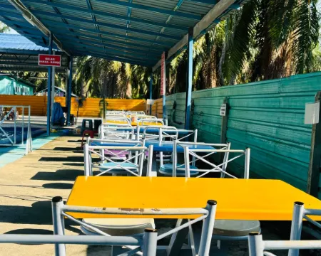 Capital O 91191 Chalet Cd Impiana 巴東色海酒店