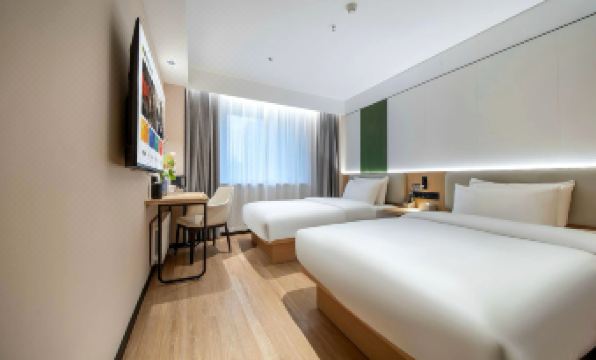 Yuanmufeng Holiday Hotel (Fuqing High-Speed Railway West Station)