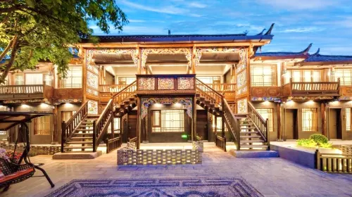 Zhao Residence | Pillow Mountain Qigu HolidayVilla· Garden Resort Lijiang Gucheng Mufu Branch Hotels in Lijiang