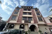 Gypsy Monkey Hotels in 