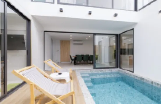 พูลวิลล่าเดี่ยวสี่ห้องนอนในตัวเมืองพัทยา